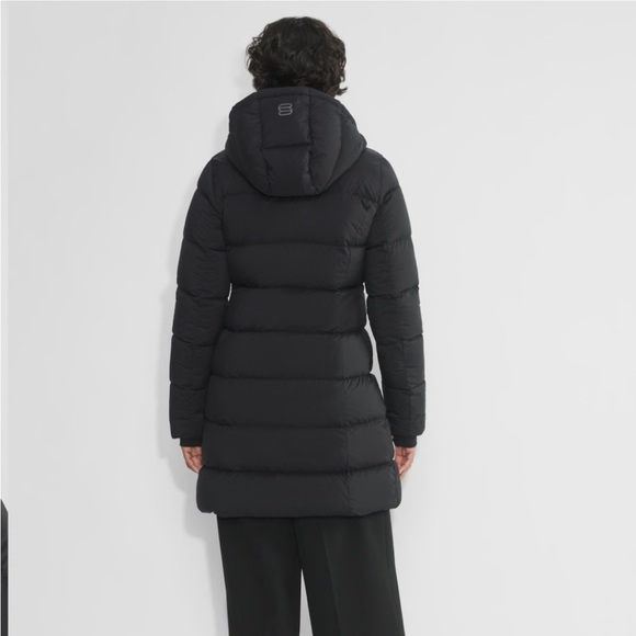 Aritzia NWT Black Supersnug Mid Puff Jacket XS - Picture 1 of 6